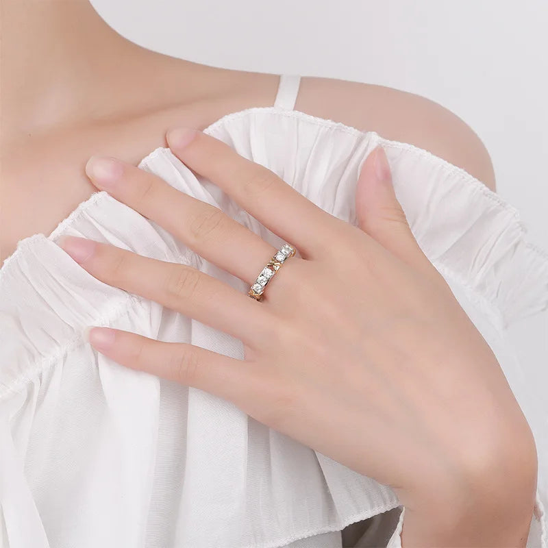 1.5ct D Color Moissanite Ring for Men and Women