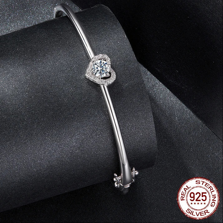 0.5CT Moissanite Hollow Heart Bracelet in 925 Silver