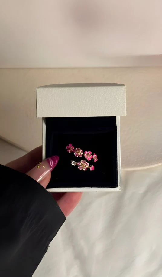Delicate Floral Ring With Pink And White Zircon