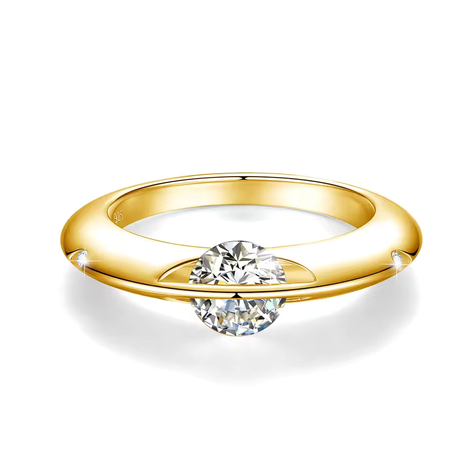Rotating Shooting Star Ring – A Shard in Motion