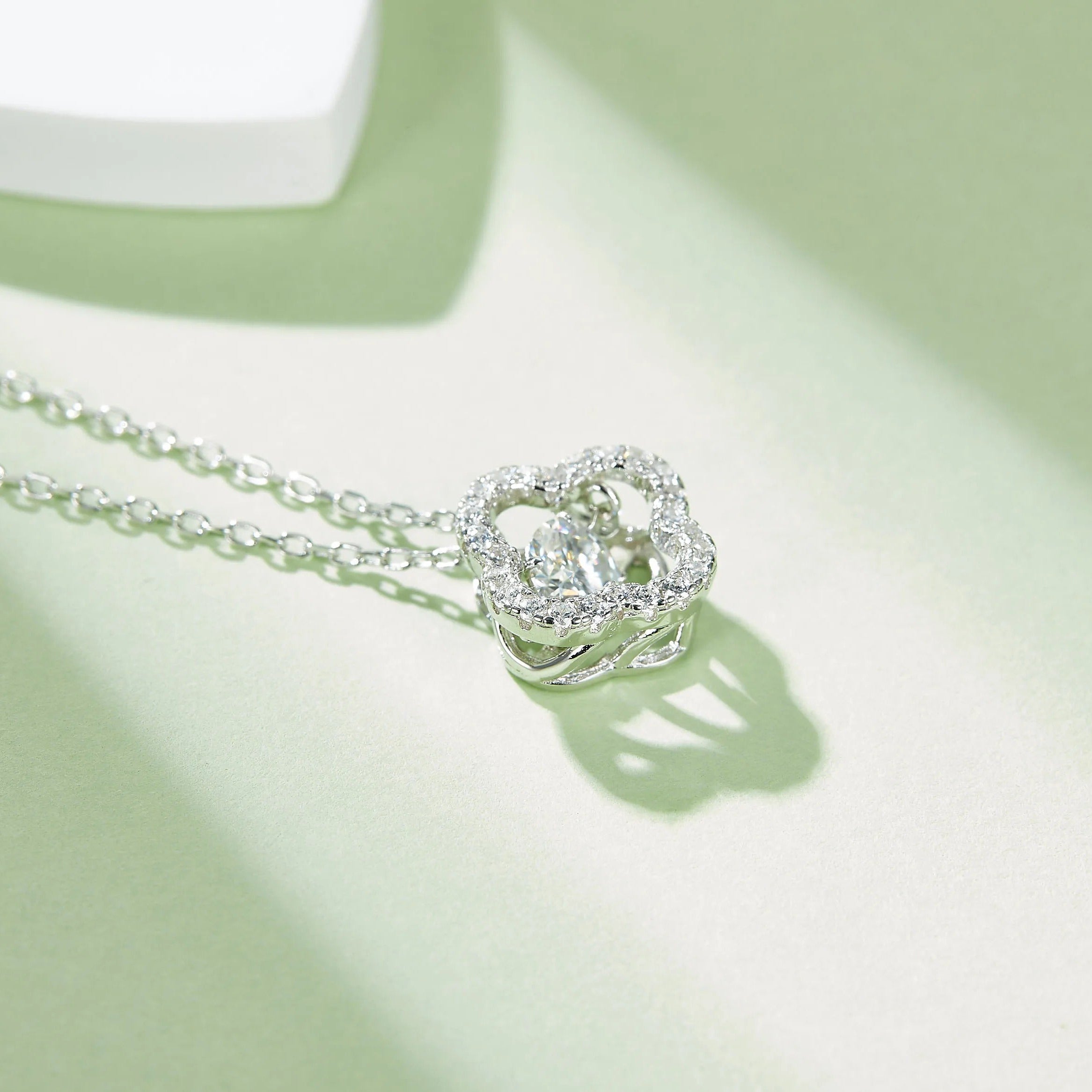 18K Gold Plated S925 Silver Necklace with 1.0CT Inlaid Moissanite